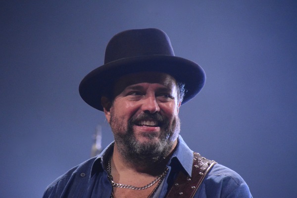 Photo Coverage: THE MAVERICKS Play The Bergen Performing Arts Center Image