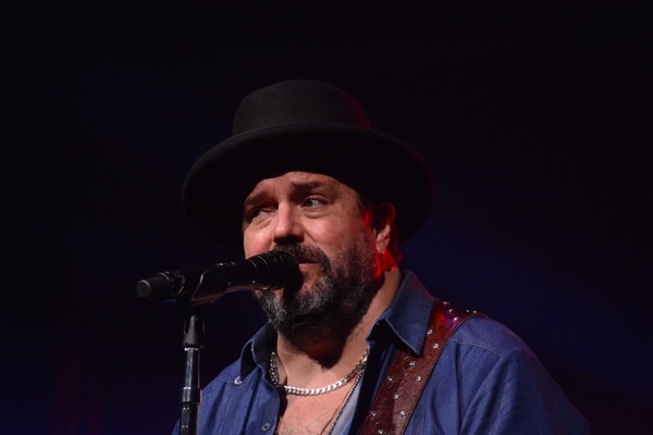 Photo Coverage: THE MAVERICKS Play The Bergen Performing Arts Center Image