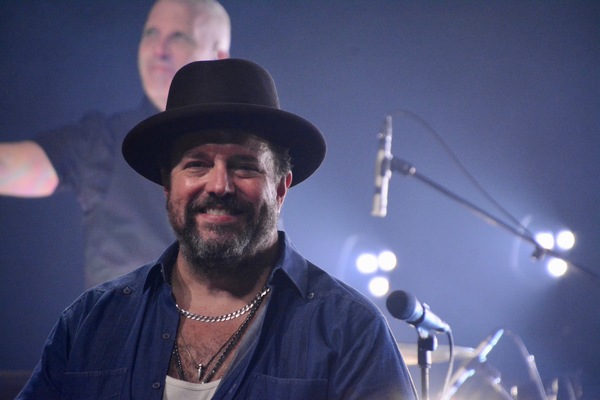 Photo Coverage: THE MAVERICKS Play The Bergen Performing Arts Center Image