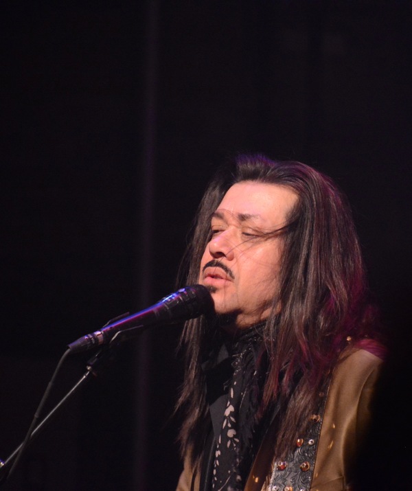 Photo Coverage: THE MAVERICKS Play The Bergen Performing Arts Center Image