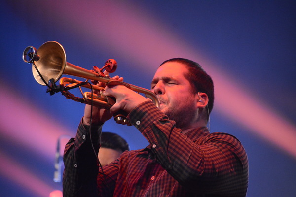Photo Coverage: THE MAVERICKS Play The Bergen Performing Arts Center Image
