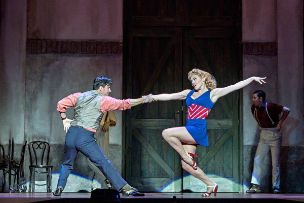 Photo Flash: Get A First Look At KISS ME, KATE at The 5th Avenue Theatre Image
