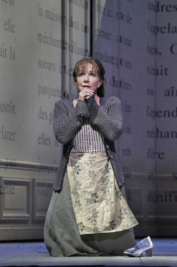 Photo Flash: Get A First Look At CENDRILLON At The Met Image