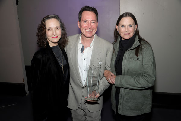 Feature: Bob Fosse's DANCIN' Celebrates Its 40th Anniversary and Cast Reunion at the Dancers Over 40 Event Image