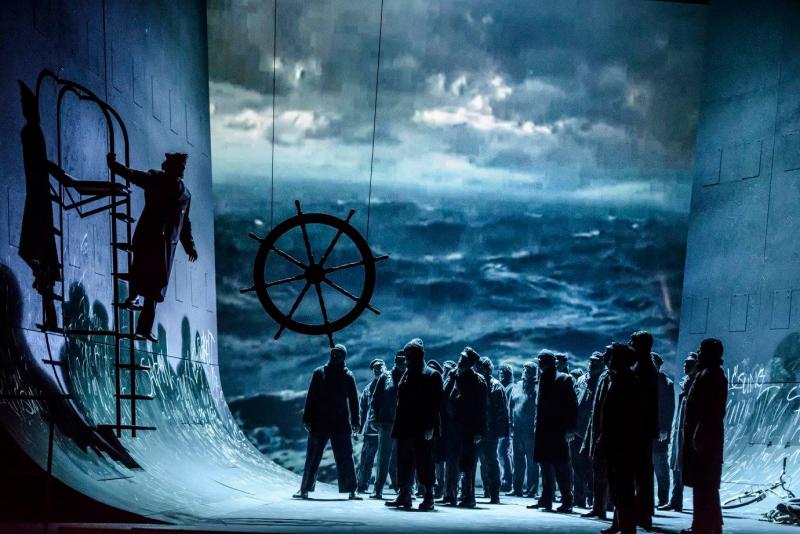 Review: THE FLYING DUTCHMAN at Theater Erfurt - This DUTCHMAN finally takes flight on the wings of Kelly God's magnificently sung Senta Image