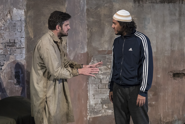 Photo Flash: Ensemble Theatre Company Presents THE INVISIBLE HAND Image