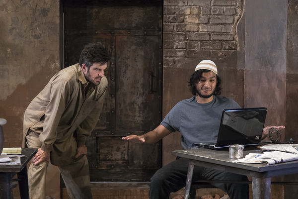 Photo Flash: Ensemble Theatre Company Presents THE INVISIBLE HAND Image