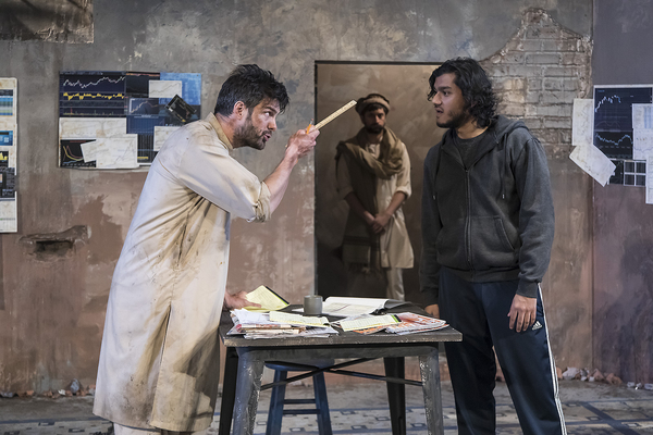 Photo Flash: Ensemble Theatre Company Presents THE INVISIBLE HAND Image