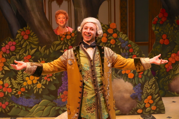 Photo Flash: First Look at The New York Premiere of David Ives' THE METROMANIACS Image