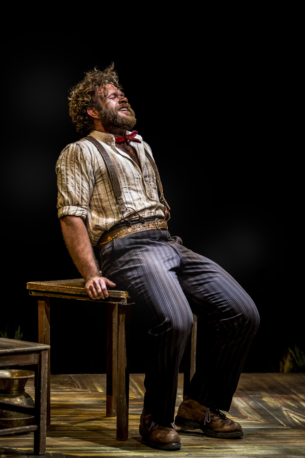 Photo Flash: First Look at OKLAHOMA! at the Marriott Theatre Image
