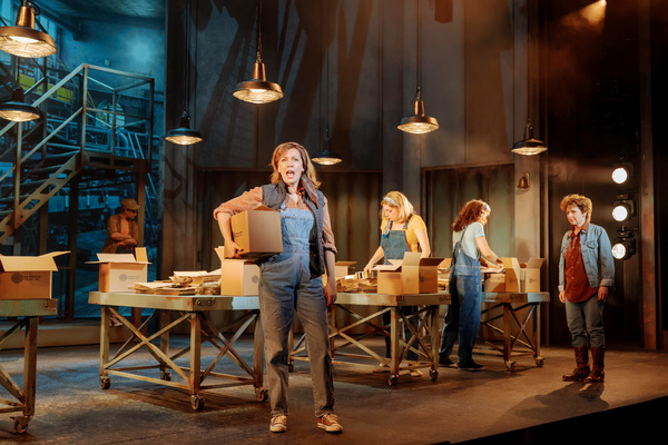 Photo Flash: First Look at the World Premiere of AN OFFICER AND A GENTLEMAN Image