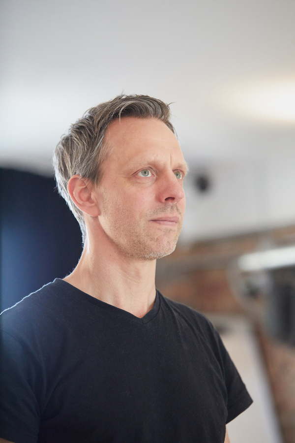 Photo Flash: In Rehearsal with Park Theatre's BUILDING THE WALL Image