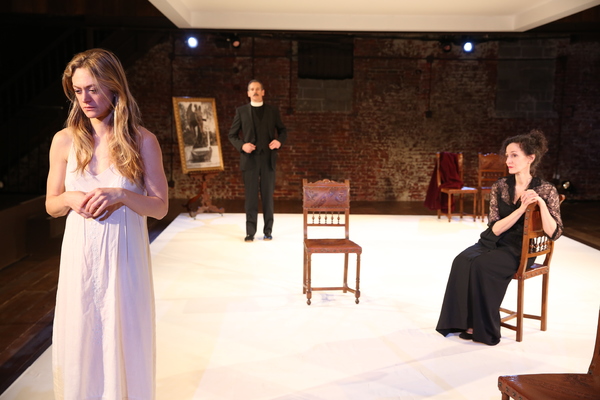 Photo Flash: Classic Stage Company Presents Tennessee Williams' SUMMER AND SMOKE Image