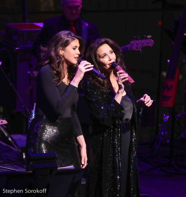 Photo Coverage: Lynda Carter Brings Red Rock n' Blues to Jazz at Lincoln Center 