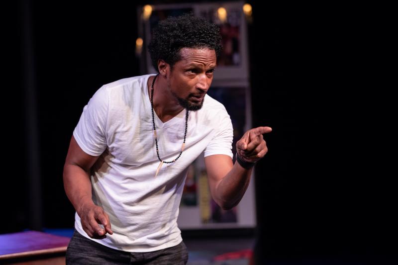 Review: Powerhouse Performances in Book-It's BRIEF WONDROUS LIFE OF OSCAR WAO Image