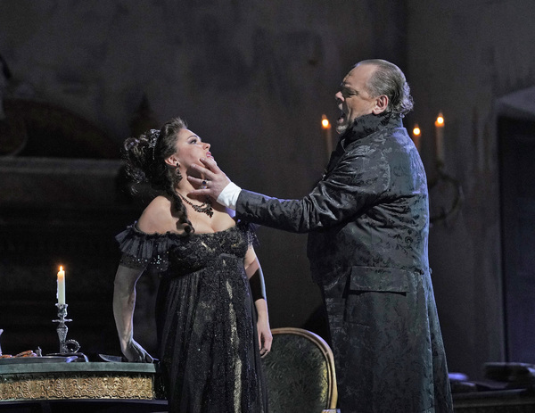 Photo Flash: Anna Netrebko Stars In TOSCA at The Met Image