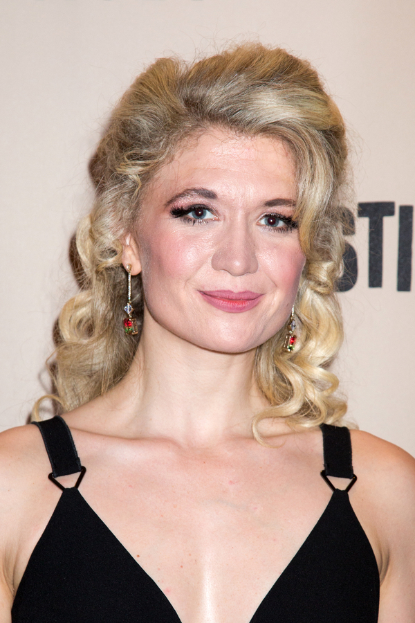 Scarlett Strallen Photo