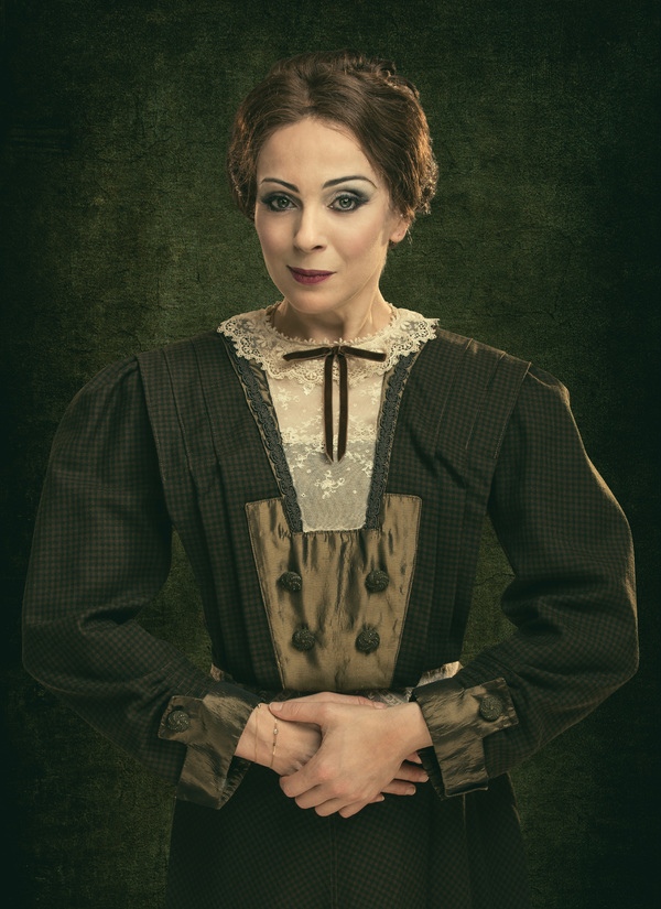 Photo Flash: First Look at Amanda Abbington in A LITTLE PRINCESS Image