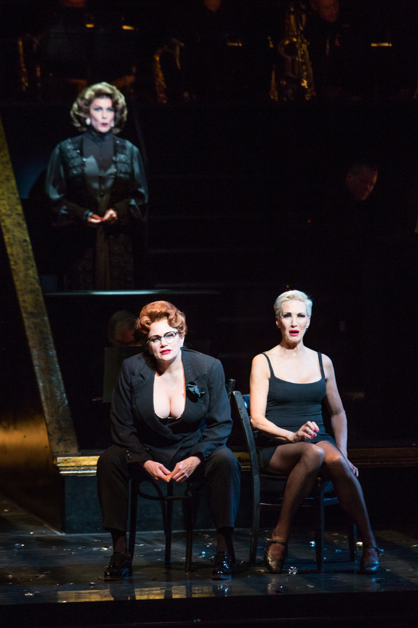 Photo Flash: Mama Has Arrived! Cady Huffman Takes Her First Bow in CHICAGO Image