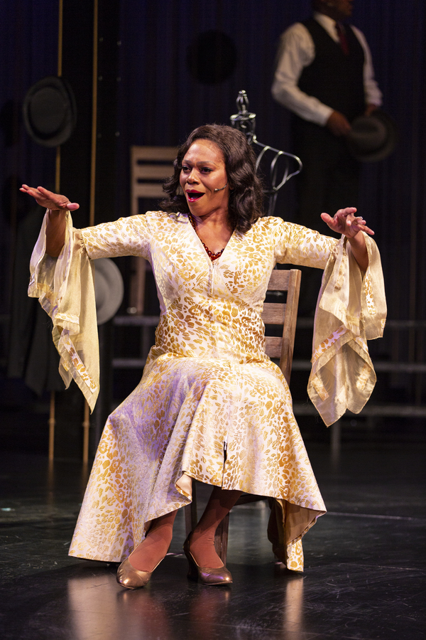 Photo Flash: Long Wharf Theatre Presents Regina King's CROWNS Image