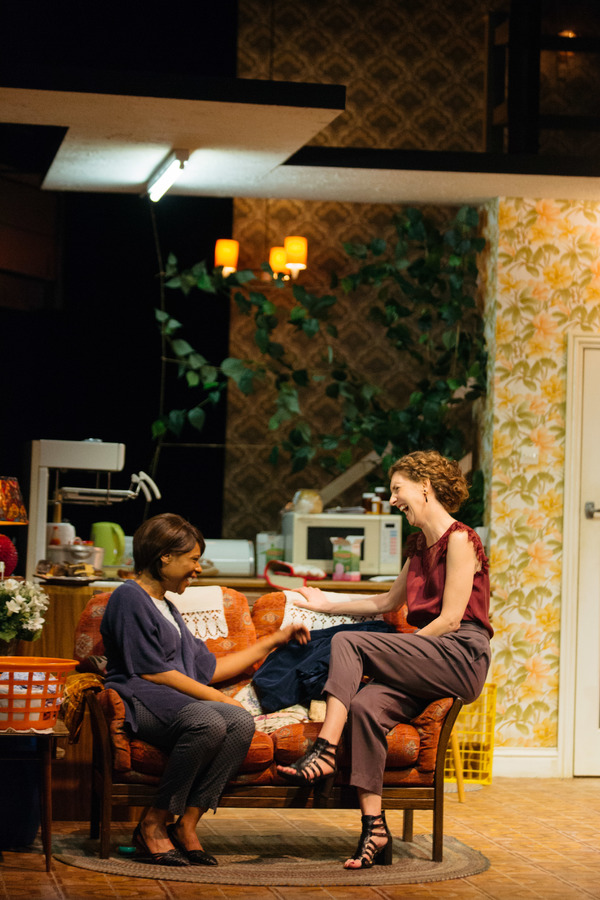 Photo Flash: First Look at NINE NIGHT at the National Theatre Image