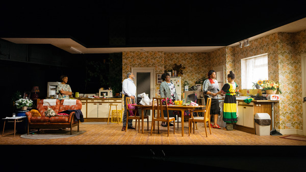 Photo Flash: First Look at NINE NIGHT at the National Theatre Image