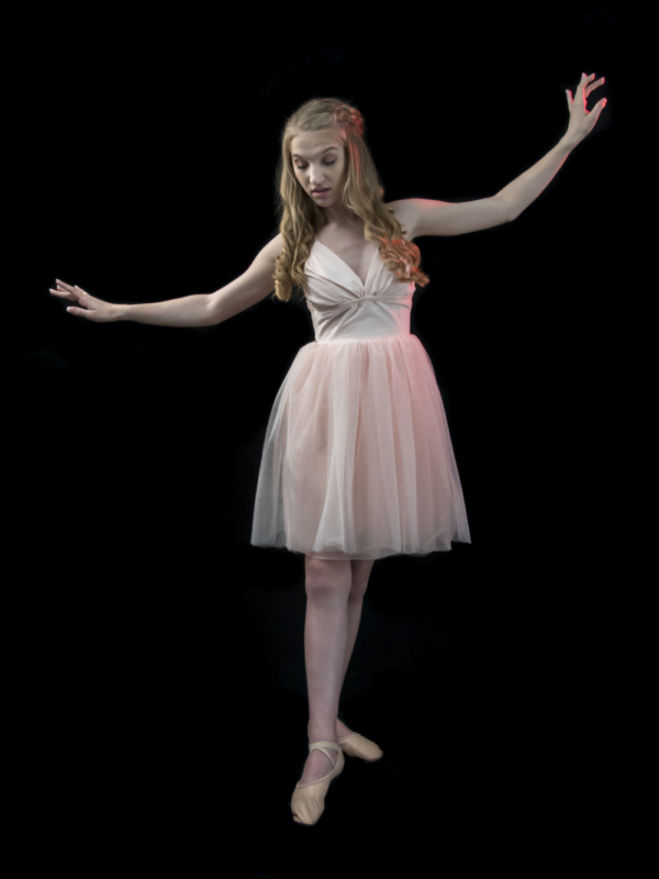 Photo Flash: Outcry Youth Theatre Takes ROMEO AND JULIET To The Circus Image