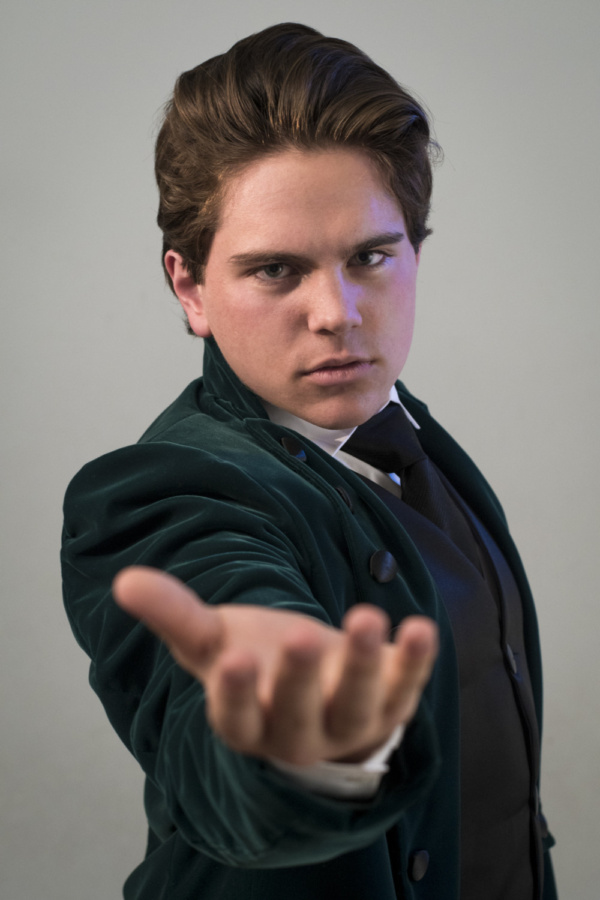 Photo Flash: Outcry Youth Theatre Takes ROMEO AND JULIET To The Circus Image