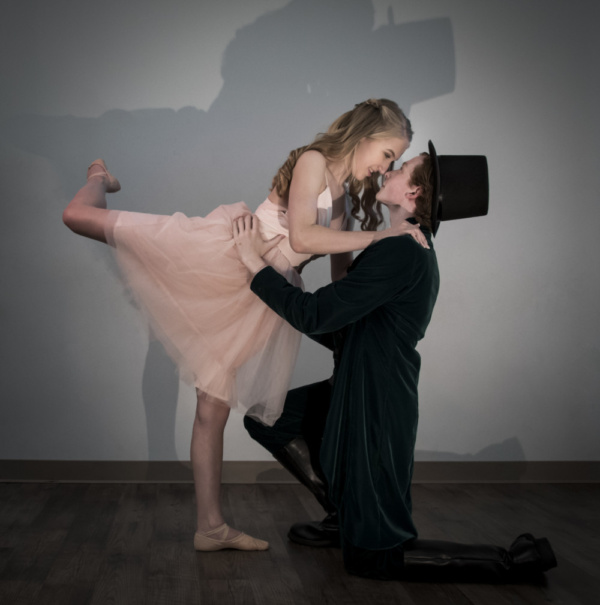 Photo Flash: Outcry Youth Theatre Takes ROMEO AND JULIET To The Circus Image