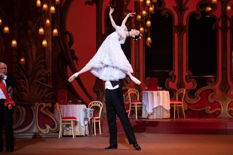 Review: The Australian Ballet Brings Back Beautiful Romantic Comedy THE MERRY WIDOW To Delight A New Generation Image