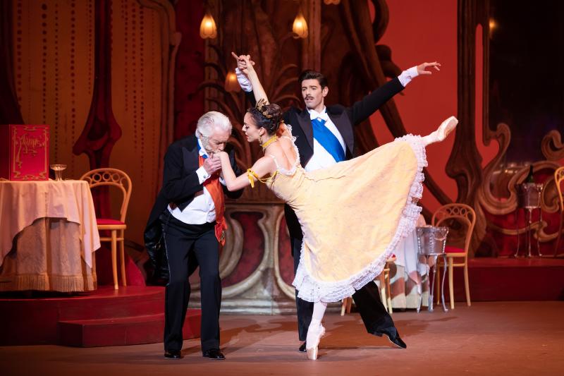 Review: The Australian Ballet Brings Back Beautiful Romantic Comedy THE MERRY WIDOW To Delight A New Generation Image