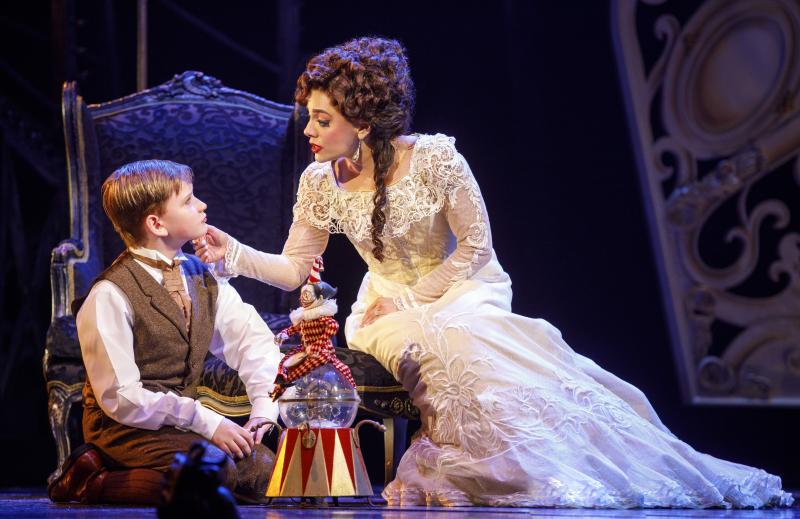 Review: The Phantom Stages A Comeback in LOVE NEVER DIES at Segerstrom Center 