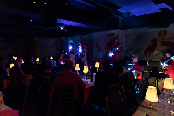 Photo Flash:Nancy and Beth (Featuring Megan Mullally and Stephanie Hunt) Make Cafe Carlyle Debut Image