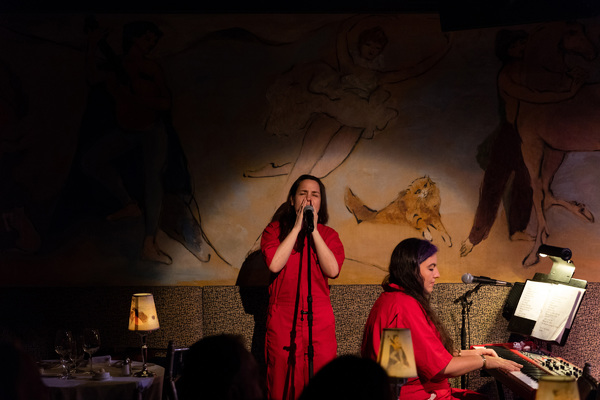 Photo Flash:Nancy and Beth (Featuring Megan Mullally and Stephanie Hunt) Make Cafe Carlyle Debut 