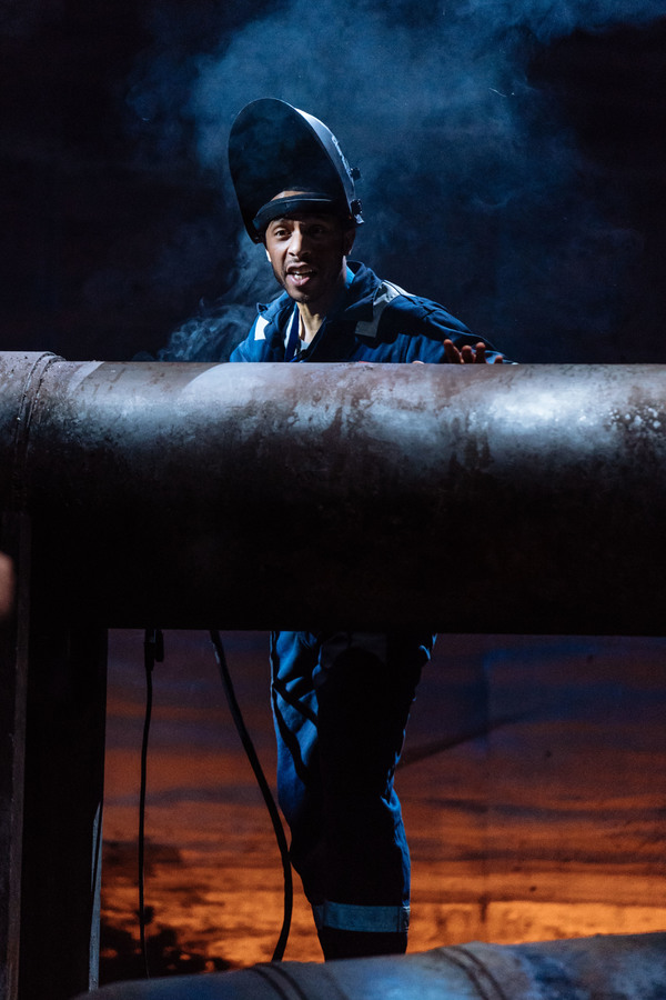 Photo Flash: First Look at NIGHTFALL at the Bridge Theatre Image