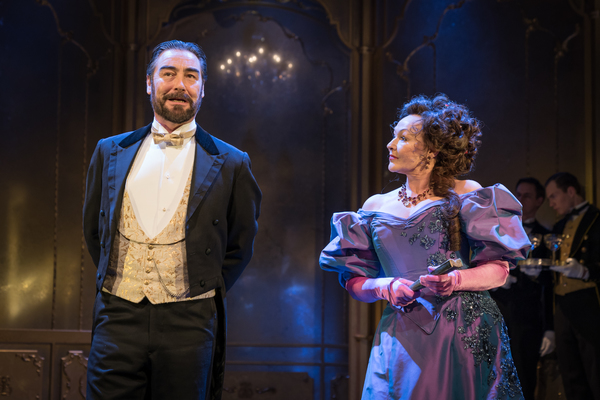 Nathaniel Parker as Lord Chiltern, Frances Barber as Mrs Cheveley Photo