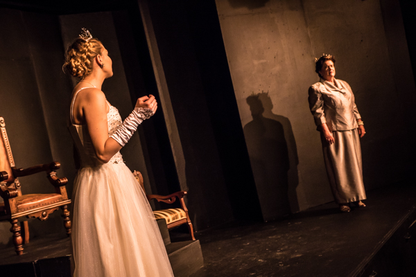 Photo Coverage: First Look at Curtain Players' EXIT THE KING Image