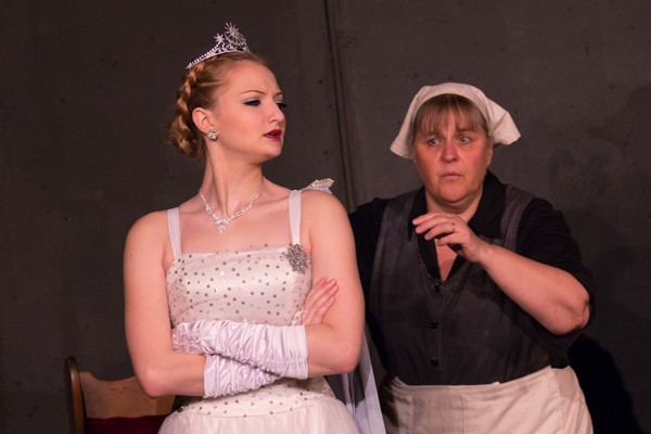 Photo Coverage: First Look at Curtain Players' EXIT THE KING Image