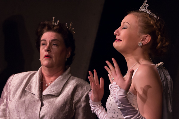 Photo Coverage: First Look at Curtain Players' EXIT THE KING Image