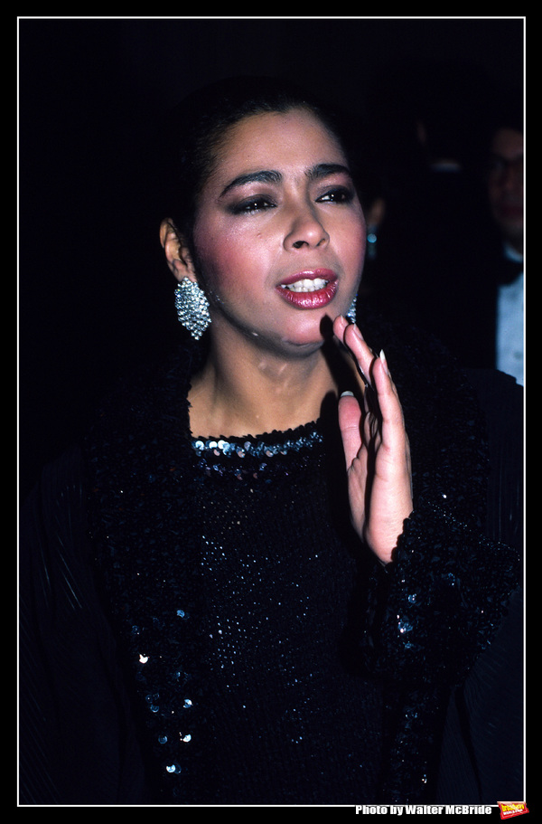 Photo Throwback: Irene Cara Poses on the Red Carpet in 1984 Image