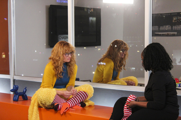 Photo Flash: Broadway Star Idina Menzel Transforms for UNDERCOVER BOSS: CELEBRITY EDITION Image