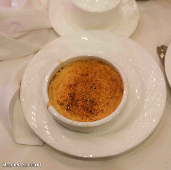 Photo Coverage: Dean Larry King at His Table as The Friars Club Salutes Le Cirque Image