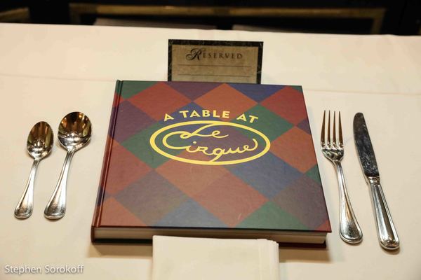 Photo Coverage:  Dean Larry King at His Table as The Friars Club Salutes Le Cirque  Image