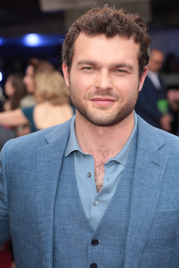 Photo Flash: SOLO: A STAR WARS STORY World Premiere Image