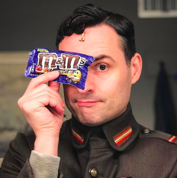 Photo Flash: Christy Altomare Gives Max von Essen an Intermission Snack, and More Saturday Intermission Pics! Image