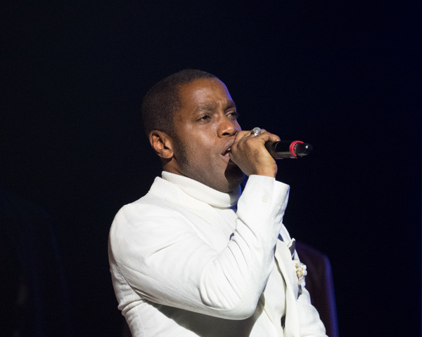 Photo Coverage: VINTAGE TROUBLE'S TY TAYLOR DEBUTS NOUVEAU MID-CENTURY ROMANCE SONGBOOK AT THE WALLIS ANNENBERG 