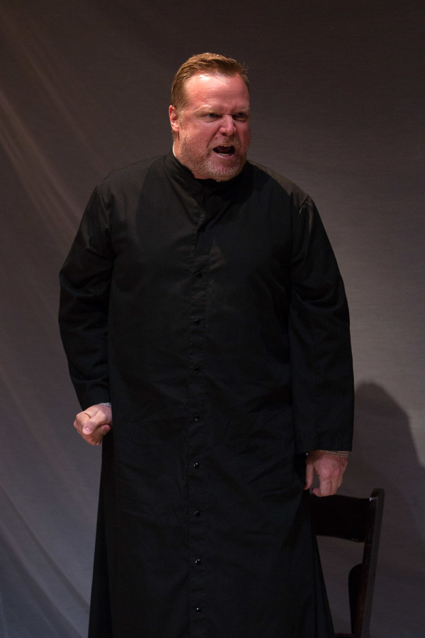 Photo Flash: First Look at Folger Theatre's SAINT JOAN Image