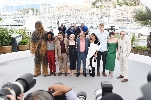 Photo Flash: The Stars of SOLO: A STAR WARS STORY Storm the Red Carpet at the European Premiere 