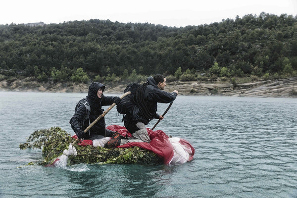 Photo Flash: GAME OF THRONES Star Lena Headey Joins Bear Grylls For RUNNING WILD Image