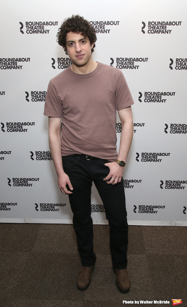 Photo Coverage: Idina Menzel and the Company SKINTIGHT Meet the Press! Image